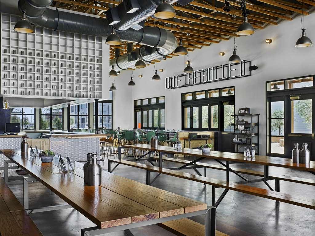 Cavalry Court, By Valencia Hotel Collection College Station Restaurant billede