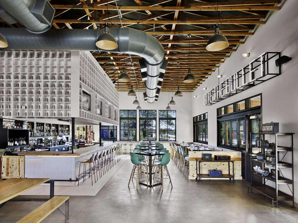 Cavalry Court, By Valencia Hotel Collection College Station Restaurant billede