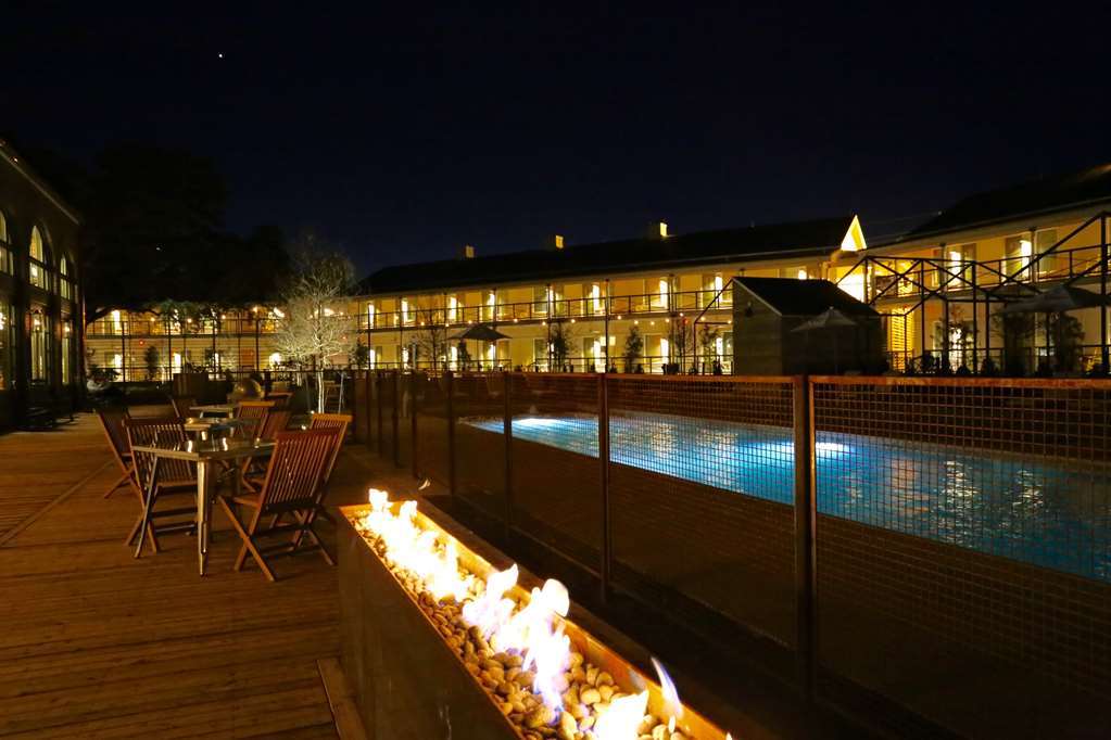 Cavalry Court, By Valencia Hotel Collection College Station Eksteriør billede